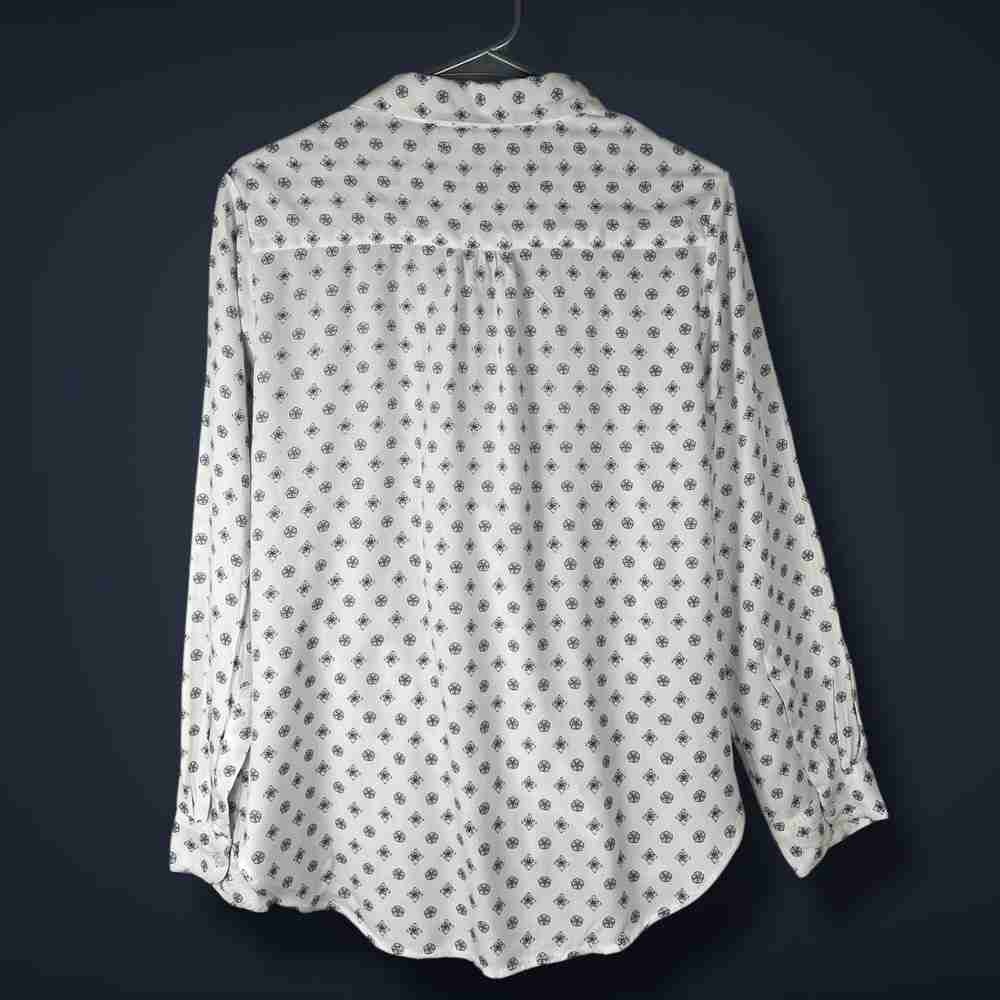 Chic White Patterned Button Down Shirt - image 2